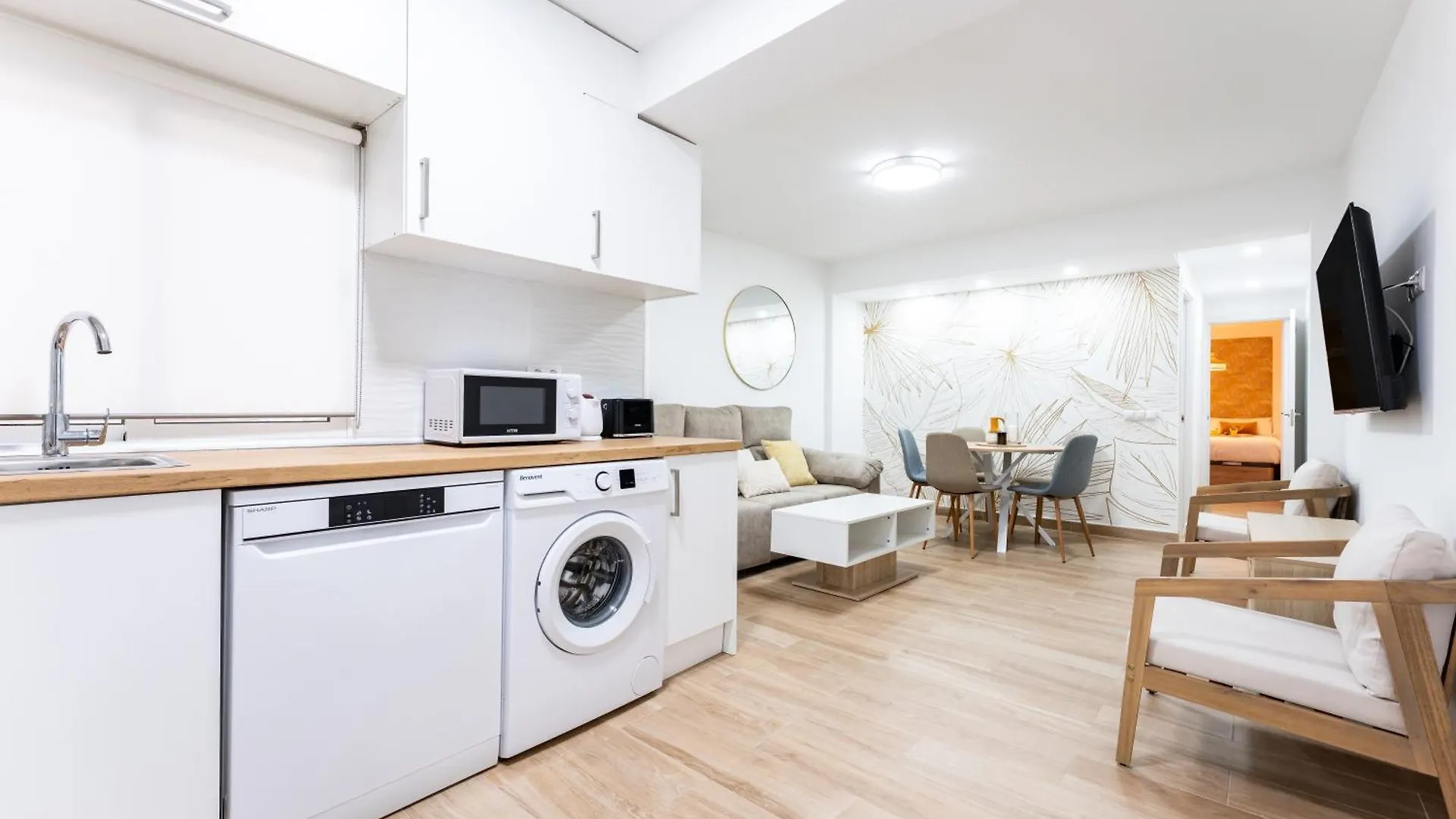 Lovely Pena City Center Malaga Apartment