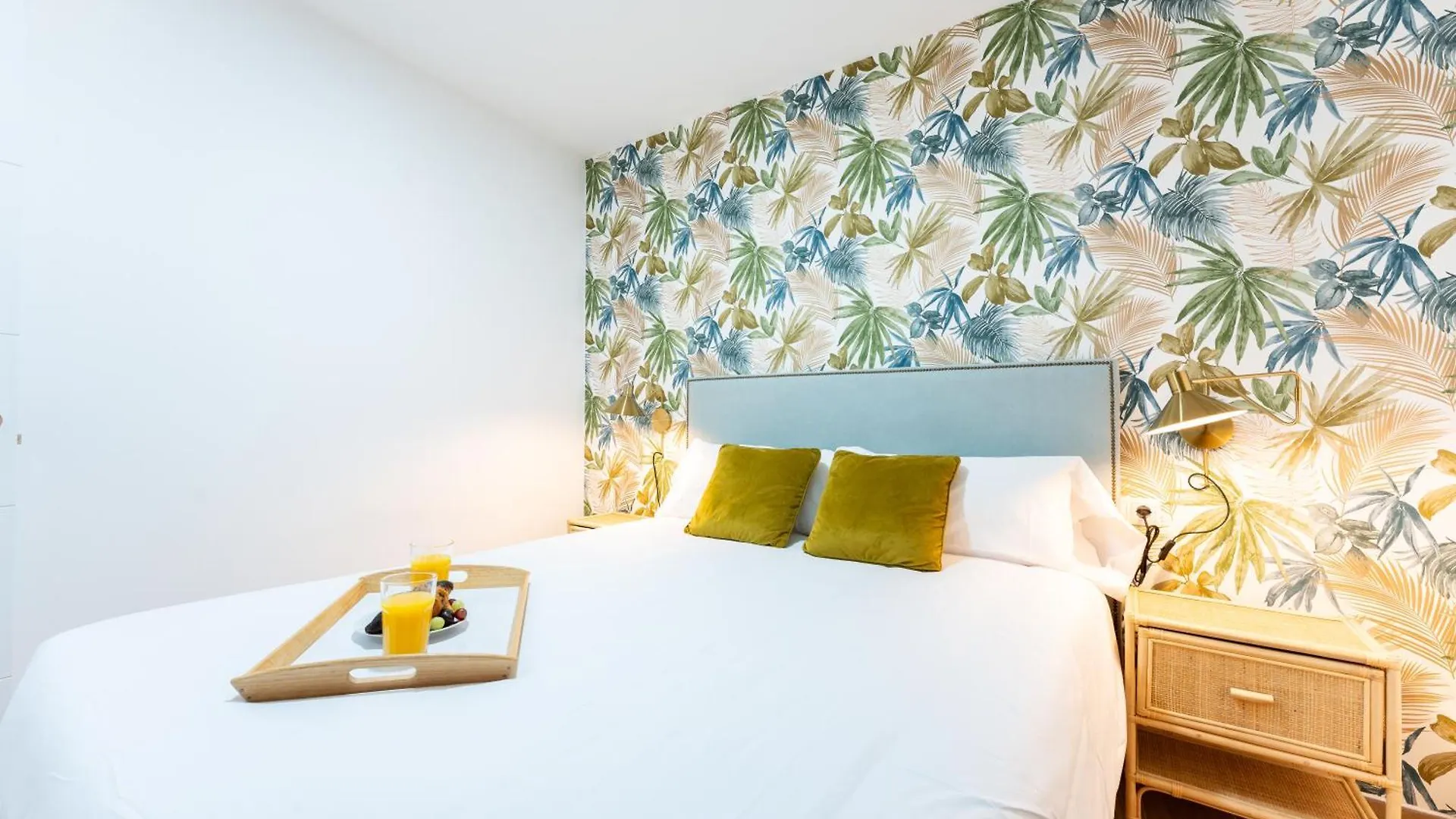 Lovely Pena City Center Malaga Apartment